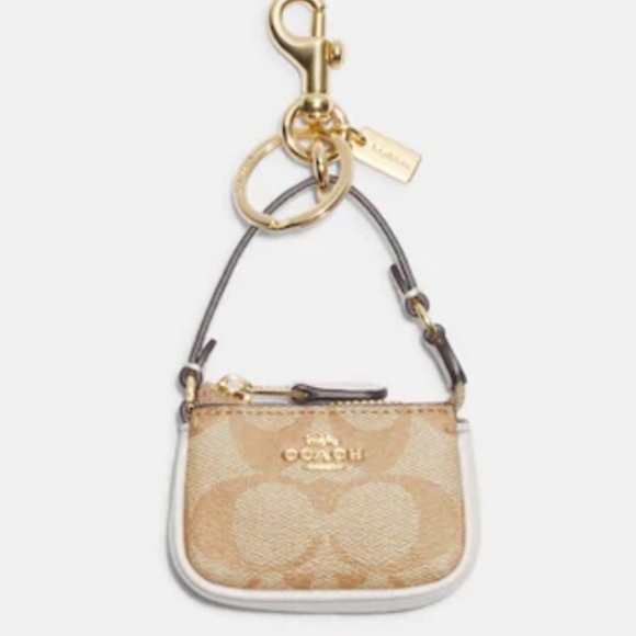 🔹️Coach🔹️ Mini Nolita Bag Charm In Signature Canvas NWOT ✨️🤍 - Picture 1 of 4